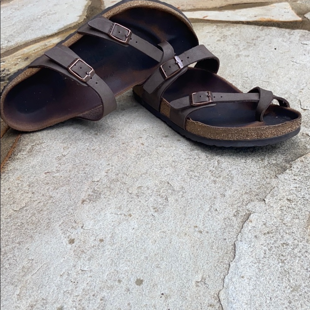 Birkenstock- Brown Mayari